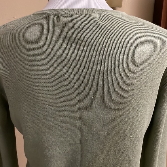 Sweater - Picture 4 of 5